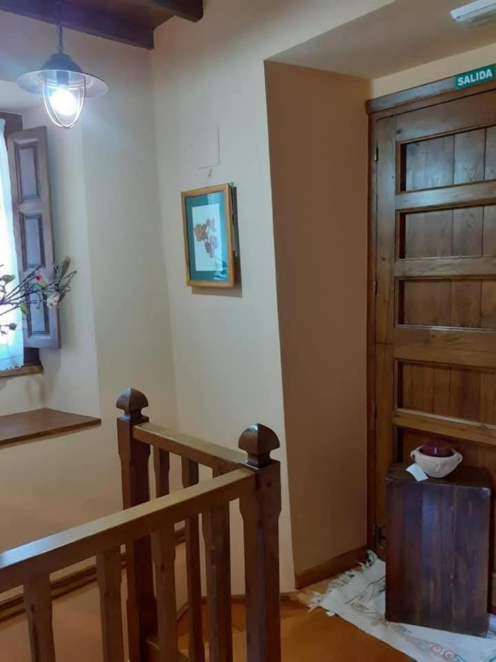 La Casina De Santulaya Vila Adrales Exterior foto